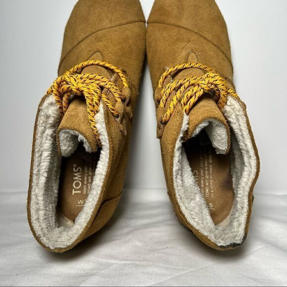 TOMS Desert Wedge Shearling Suede Heels in Wheat 7.5 - Picture 8 of 10